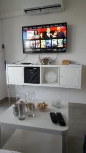 Telewizja i/lub zestaw kina domowego w obiekcie Bonanza Apartment