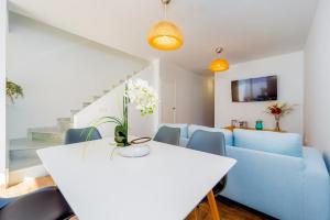 Posezení v ubytování Apartamentos El Abuelo