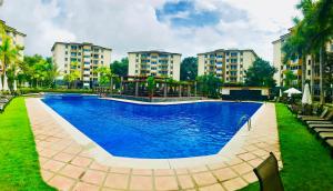 Bazén v ubytování Jaco Beach Penthouse nebo v jeho okolí