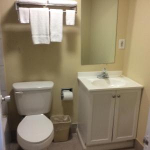 A bathroom at Benton Inn