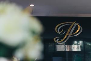 PP@Hotel Rangsit的证书、奖牌、标识或其他文件
