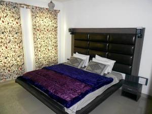 Postel nebo postele na pokoji v ubytování Hotel Ash Vale
