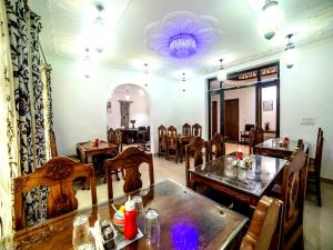 Gallery image of Hotel Ash Vale in Srinagar