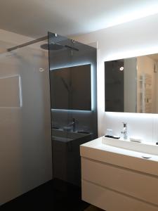 Koupelna v ubytování Table et chambre particulière