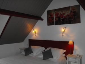 En eller flere senger på et rom på L'Orée des Chênes, The Originals Relais