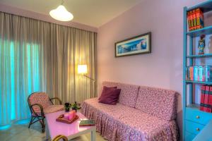Χώρος καθιστικού στο Blue Petal Apartment, Relaxed Heraklion Stay