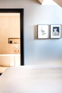 Postel nebo postele na pokoji v ubytování Pillows Grand Boutique Hotel Ter Borch Zwolle