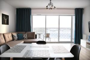 Posedenie v ubytovaní Super-Apartamenty International Fair