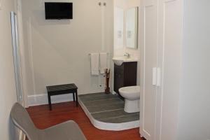 Ένα μπάνιο στο Lunar Guest House +53 φωτογραφίες