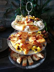 Jedlo v ubytovaní bed & breakfast alebo blízkom okolí