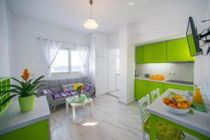 Кухня или мини-кухня в Sea View Apartments
