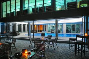 Bazén v ubytování Hotel Golf Luxury nebo v jeho okolí