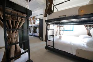 Gallery image of Hop Hostel in Coron