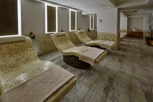 A seating area at Richmond Nua Wellness Spa - Adult Only