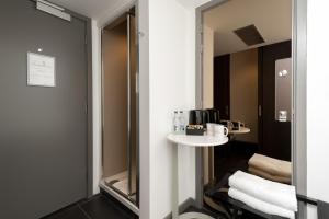 Koupelna v ubytování Heeton Concept Hotel – Luma Hammersmith