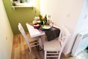 Nápoje v ubytovaní Luxury Licitar Heart Apartment