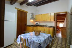 Kuchyň nebo kuchyňský kout v ubytování Apartamento en pleno Montseny Mas Romeu Turisme Rural