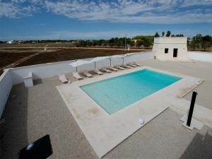 The swimming pool at or close to Villa Lupia