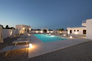 The swimming pool at or close to Villa Lupia
