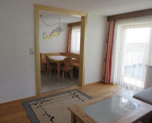 Posedenie v ubytovaní Haus Daheim + 4 fotografie