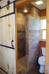 Rustic Hideaway 욕실