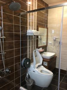 Ένα μπάνιο στο Canova Homestay +101 φωτογραφίες