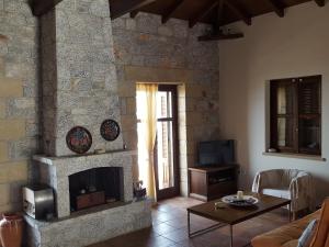 Гостиная зона в Rathimata Villas