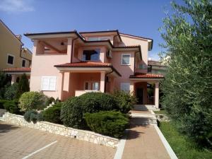 Budynek, w którym mieści się apartament