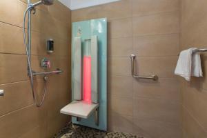Un baño de Hotel Kongress