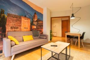 A seating area at Granada Home Centro
