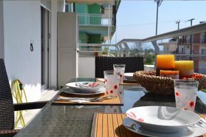 Balkón alebo terasa v ubytovaní Luxury Equiped Apartment - Olympic Beach + 8 fotografií