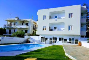 Bazén v ubytování Mastorakis Hotel and Studios nebo v jeho okolí