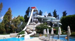 Πισίνα στο ή κοντά στο Poseidon Boutique Apartment 1