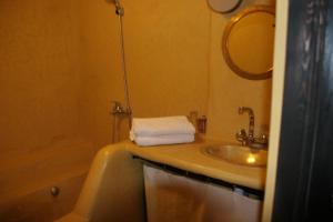 Koupelna v ubytování La Kasbah d'Ouzoud