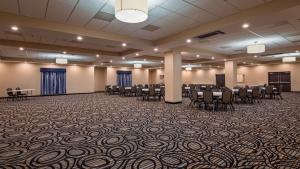Gallery image of Best Western Plus Sunrise Inn in Nashville