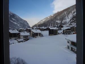 Haus Aurora im Winter