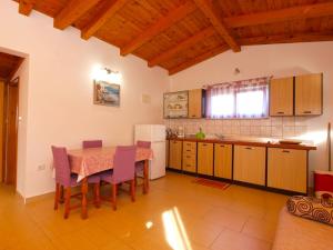 Zdjęcie z galerii obiektu Apartments Iva 1534 w Puli