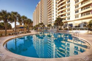 Hồ bơi trong/gần 2 BR Resort Condo Direct Oceanfront Wyndham Ocean Walk - Daytona Funland 1601