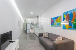 Zona de estar de First line new apartment in Las Canteras