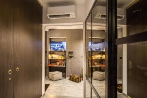 A bathroom at PAX hotel