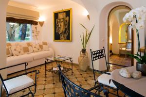 Posezení v ubytování Hôtel Le Belvédère