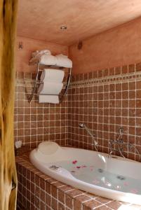 Koupelna v ubytování Hôtel Le Belvédère