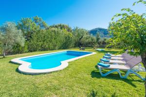 Der Swimmingpool an oder in der Nähe von 113 Finca Can Roig ETV955 by Mallorca Charme