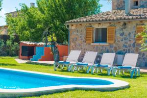 Der Swimmingpool an oder in der Nähe von 113 Finca Can Roig ETV955 by Mallorca Charme
