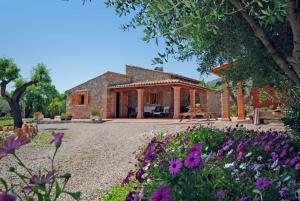 Ein Garten an der Unterkunft 113 Finca Can Roig ETV955 by Mallorca Charme