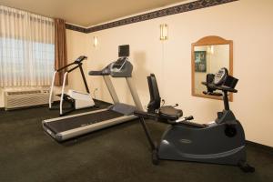 Fitness centrum a/nebo fitness zařízení v ubytování Gold Dust West