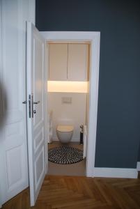 Ein Badezimmer in der Unterkunft My Home in Vienna - Smart Apartments - Margareten