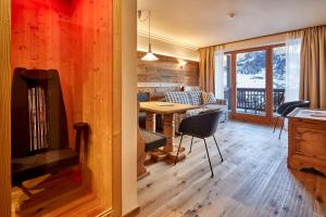 Istumisnurk majutusasutuses Hotel Marmolada