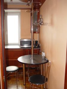 Nhà bếp/bếp nhỏ tại Apartment on Prospekt Masherova 26