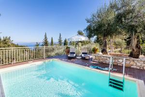 Bazén v ubytování Villas Muscalas by Konnect, 200m from the Beach nebo v jeho okolí